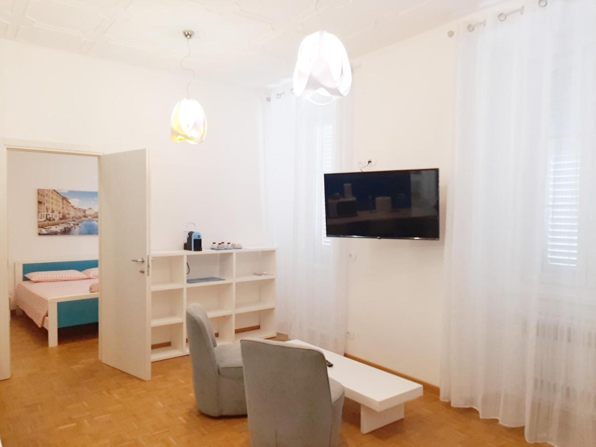 Trieste Center Rooms & Apartments - Fiori Di 트리에스테 외부 사진