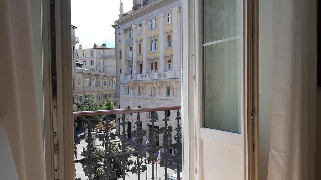 Trieste Center Rooms & Apartments - Fiori Di 트리에스테 외부 사진